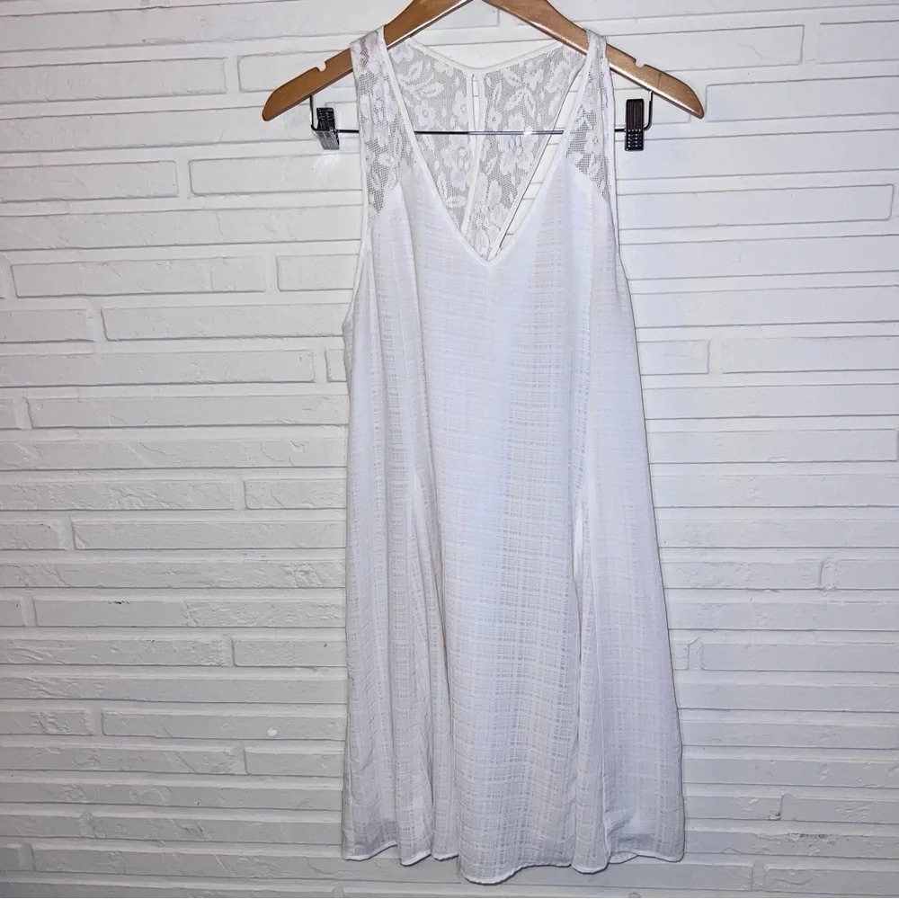 Skies are Blue Ivory Crossback Lace Floral Flowy Dress, Women’s Size Large